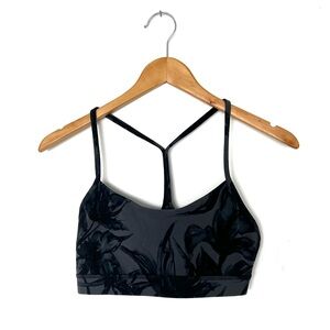 Lululemon Flow Y Sports Bra Nulu Size 8 Yoga Workout Training Running Pilates